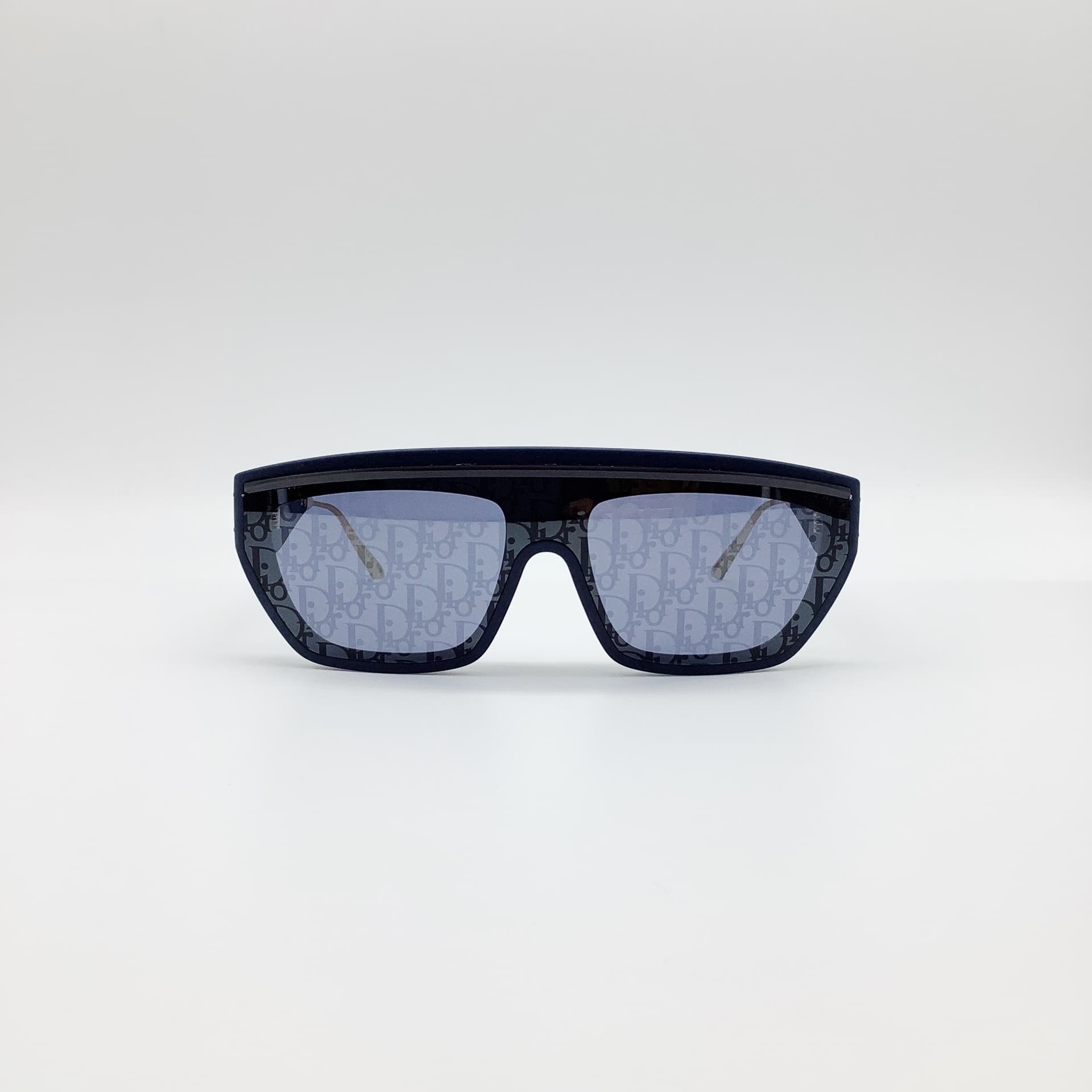 CHRISTIAN DIOR Sun-DiorClub M7U