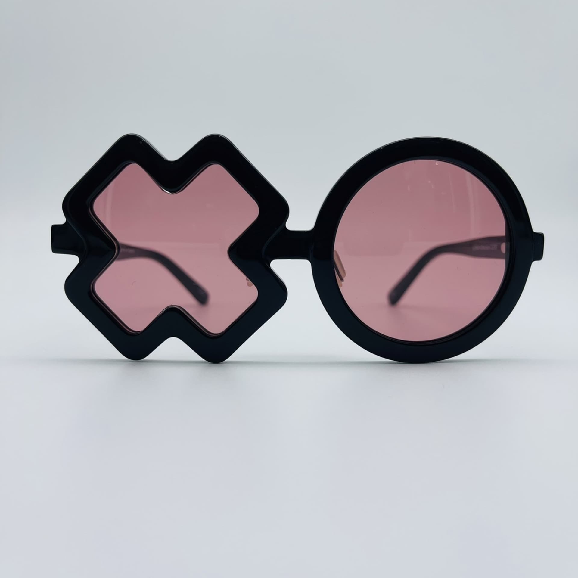 SONS+DAUGHTERS XO, Black / Pink Lens