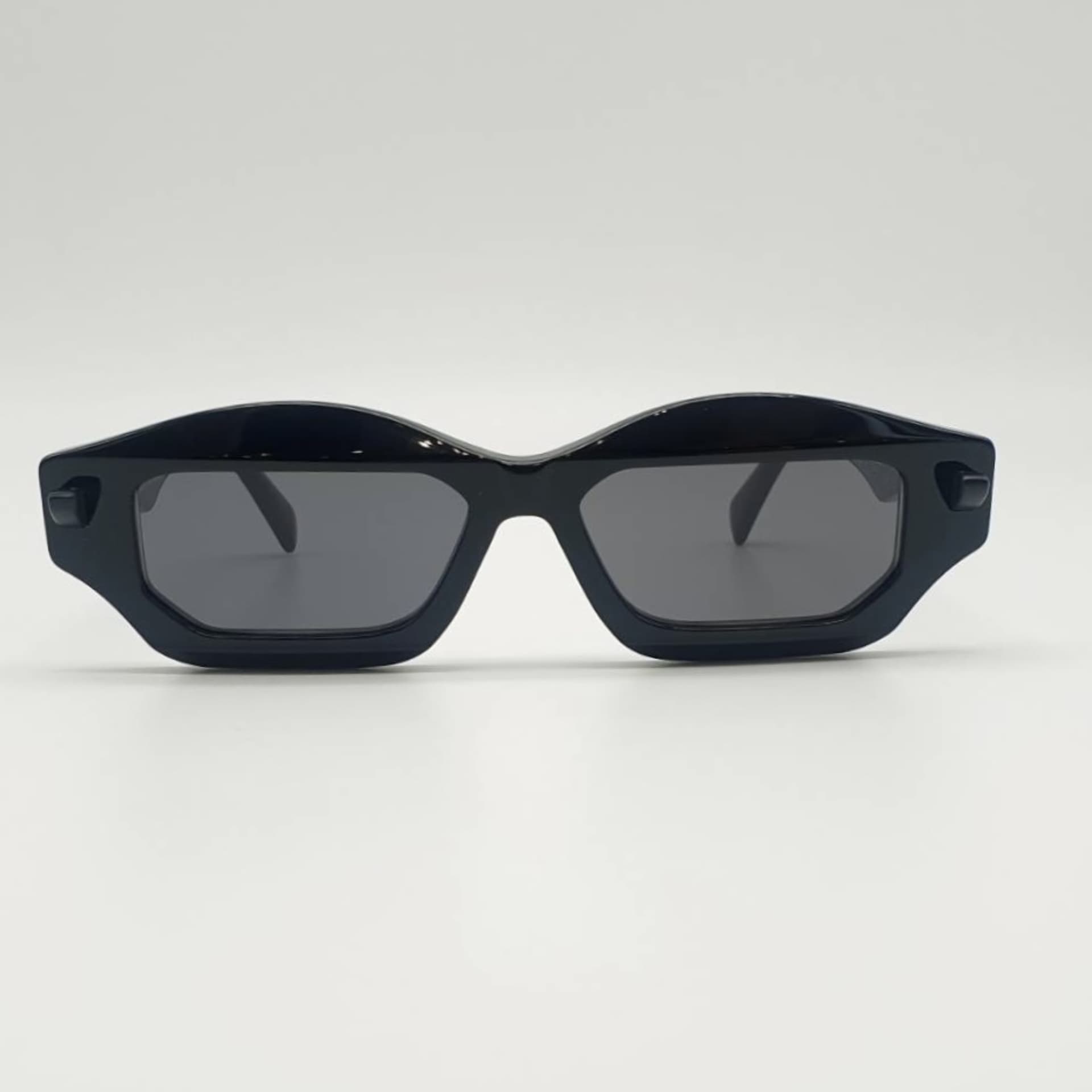 KUBORAUM Q6, Black / Grey Lens