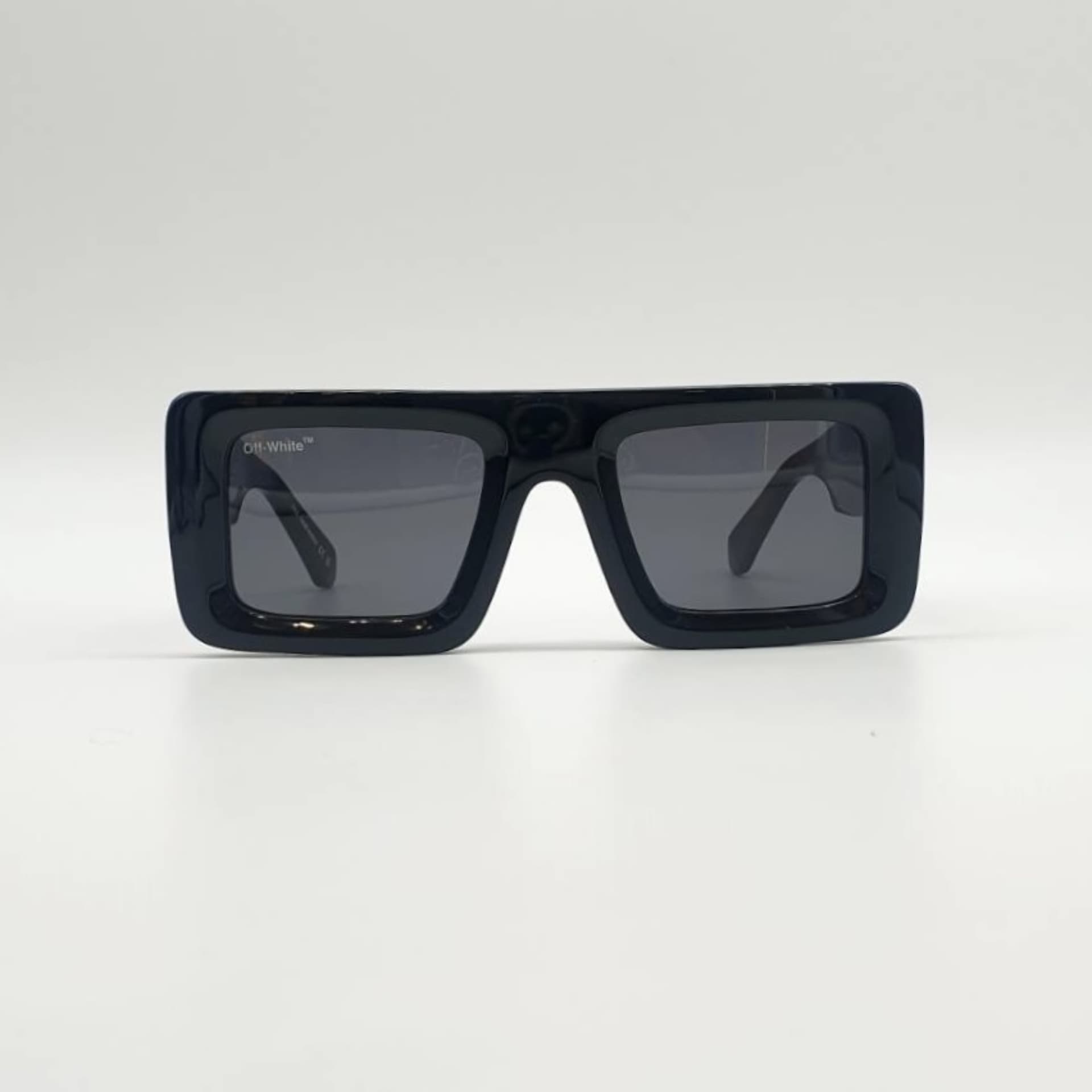Off White OERI060